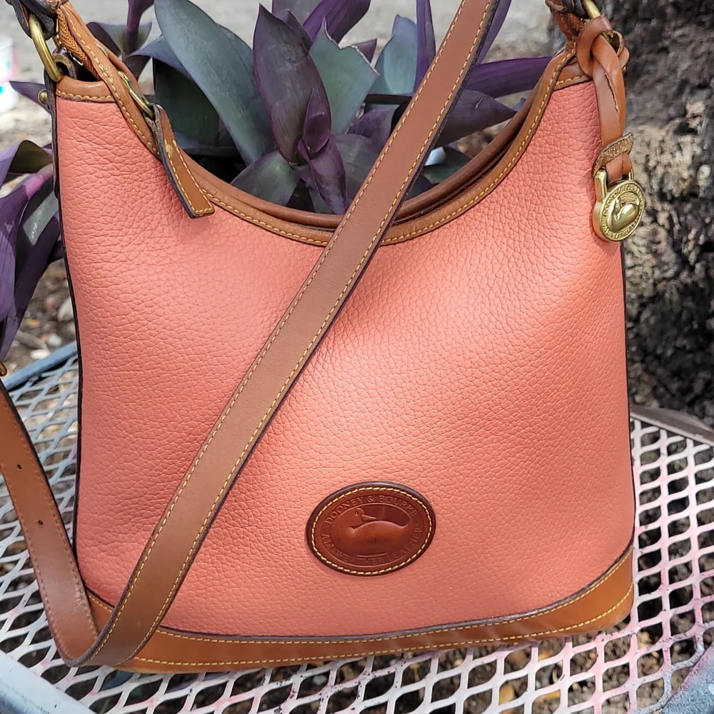 Vintage Dooney & Bourke AWL Sweet Peachy Hobo - Picture 10 of 16